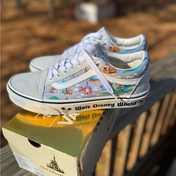 Vans Old Skool Disney Park Map Grey/White Women's Shoes - Picture 2 of 10